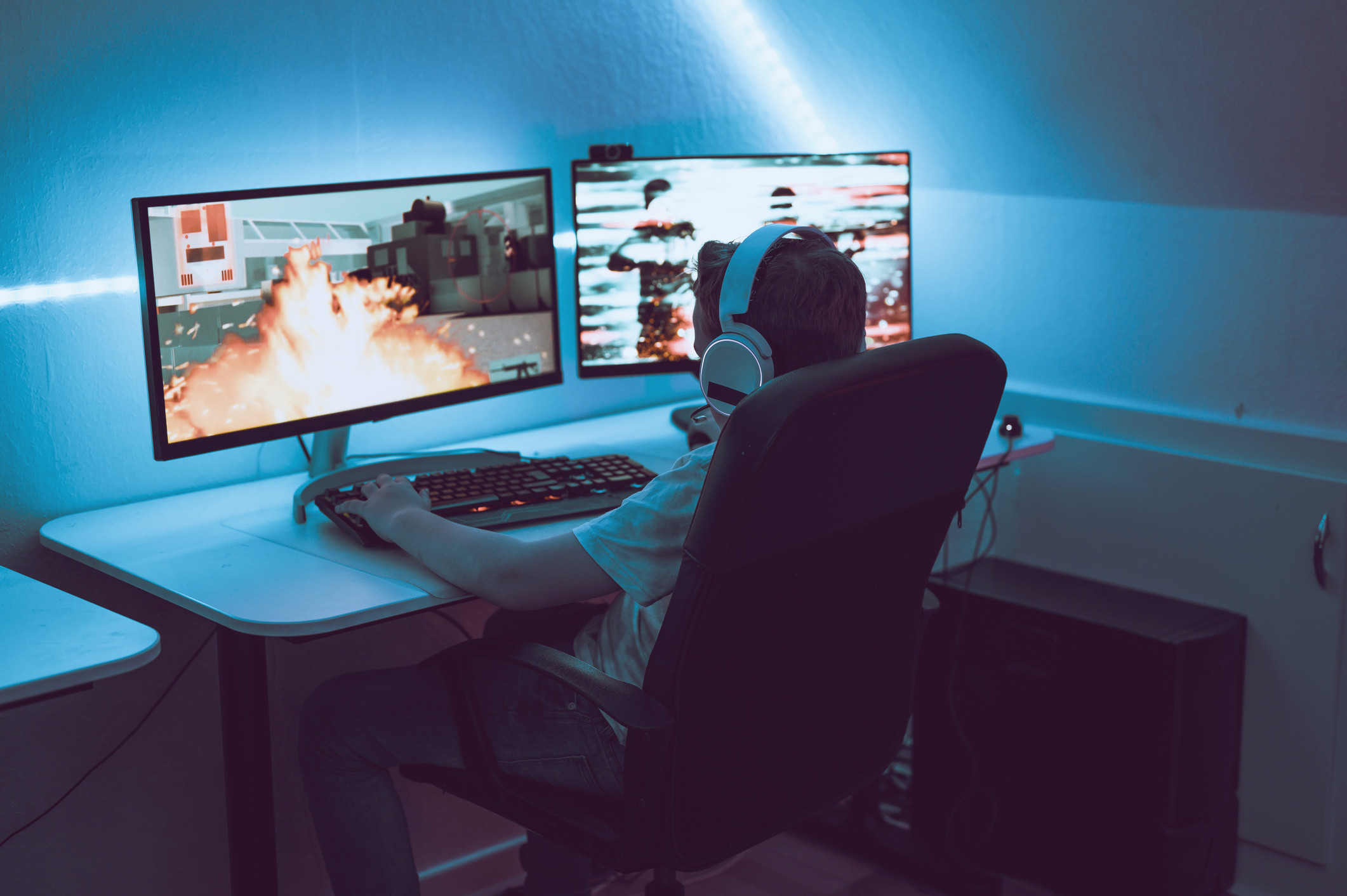 How to Become a Professional Gamer in 2025 and Make a Career in Esports